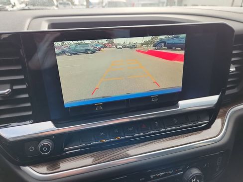 Used 2022 Chevrolet Silverado 1500 RST image 24