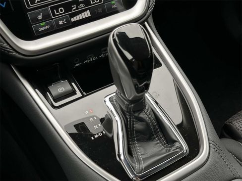 New 2025 Subaru Outback Premium image 23