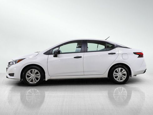 Used 2024 Nissan Versa S w/ Trunk Package FWD image 2