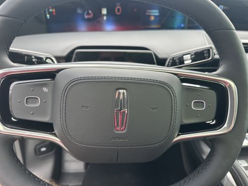 New 2026 Lincoln Nautilus Reserve image 19