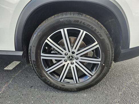Certified 2024 Mercedes-Benz GLE 450 4MATIC image 11