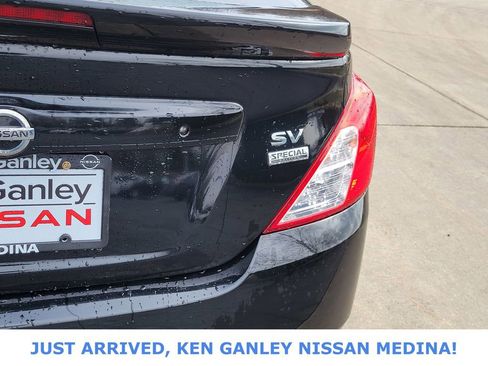 Used 2018 Nissan Versa SV w/ SV Special Edition Package image 14