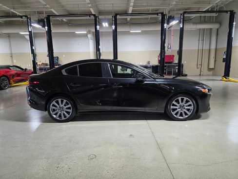 Used 2025 MAZDA MAZDA3 s FWD image 8