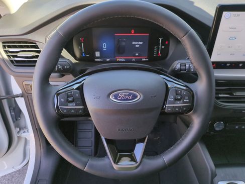 Used 2023 Ford Escape Active w/ Tech Pack #1 AWD/4WD image 12