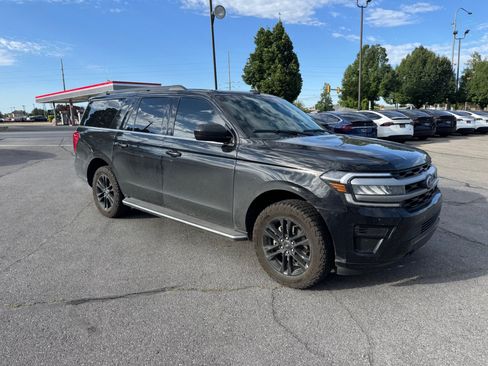 Used 2023 Ford Expedition Max XLT AWD/4WD image 7