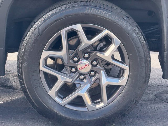 Used 2024 GMC Sierra 1500 SLT w/ SLT Premium Package AWD/4WD image 12