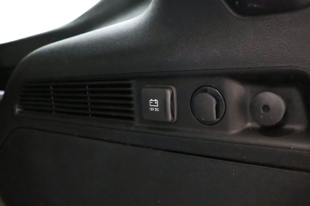 Used 2025 Jeep Wagoneer 4WD w/ Premium Group I image 39