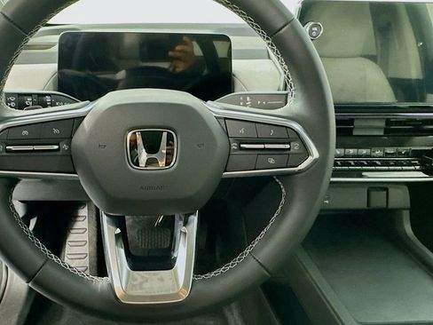 New 2025 Honda Prologue Touring image 16