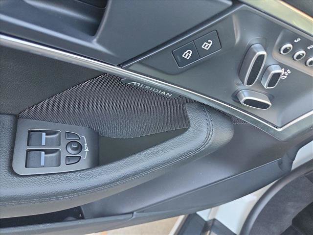 Used 2024 Jaguar F-TYPE R-Dynamic RWD image 10