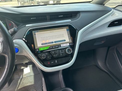 Used 2020 Chevrolet Bolt LT image 14