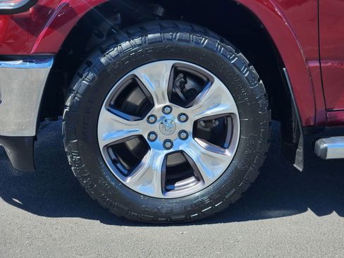 Used 2020 RAM 1500 Laramie AWD/4WD image 11