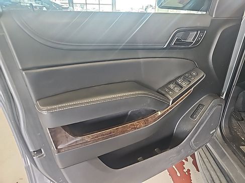 Used 2019 Chevrolet Tahoe LT w/ Luxury Package image 9