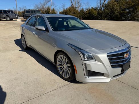 Used 2015 Cadillac CTS Luxury image 3