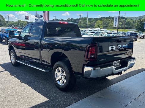 Used 2026 RAM 2500 Big Horn AWD/4WD image 2