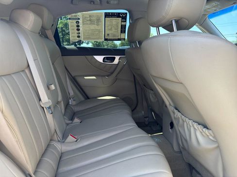 Used 2013 INFINITI FX37 AWD w/ Premium Pkg image 38