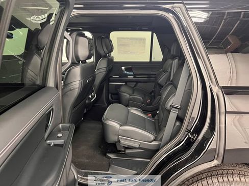 New 2026 Ford Expedition Platinum w/ Stealth Appearance Package AWD/4WD image 36