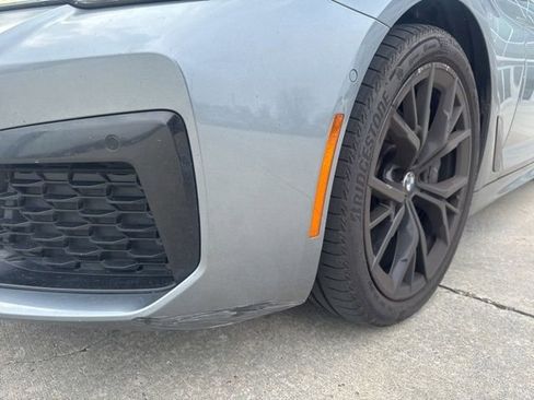 Used 2021 BMW 530i w/ M Sport Package image 12