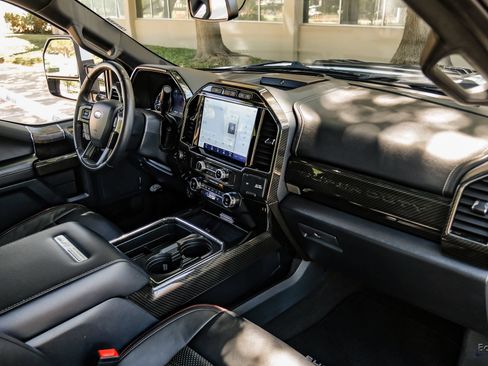 Used 2022 Ford F250 Lariat w/ Lariat Ultimate Package AWD/4WD image 55