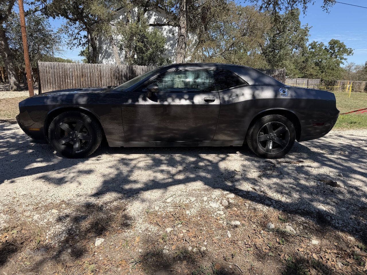 Used 2013 Dodge Challenger SXT RWD image 4