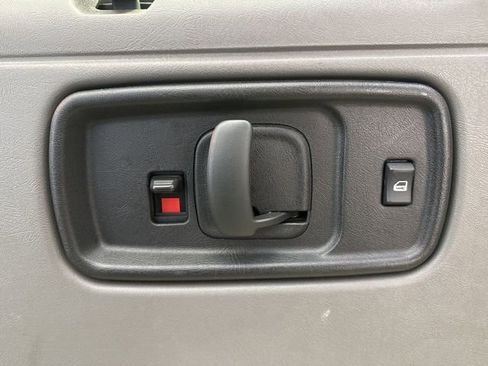 Used 2024 Chevrolet Express 3500 LT w/ LT Preferred Equipment Group RWD image 37