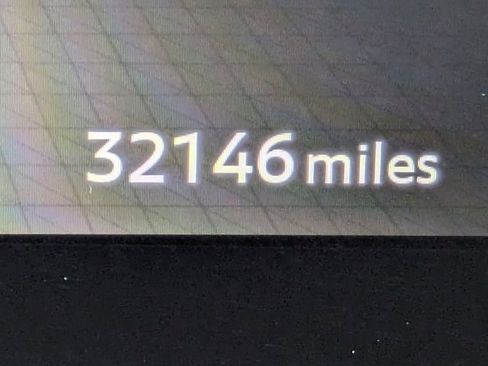 Used 2023 Nissan Ariya image 33