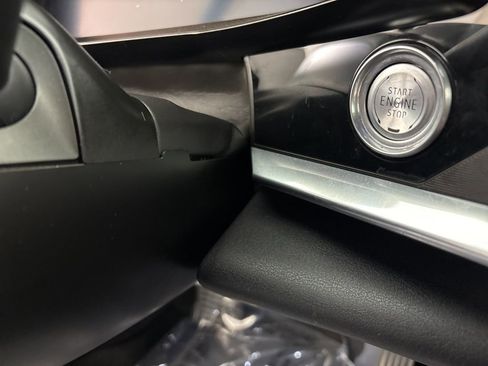 Used 2021 Chevrolet Corvette Stingray Coupe w/ 1LT image 29