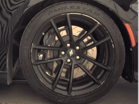 Used 2017 Dodge Charger R/T RWD image 9