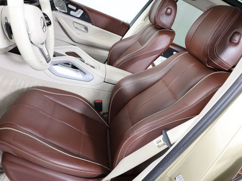 Used 2023 Mercedes-Benz Maybach GLS 600 4MATIC image 10