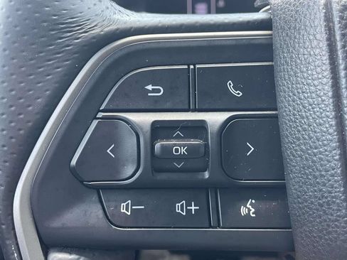Used 2025 Toyota 4Runner SR5 AWD/4WD image 20