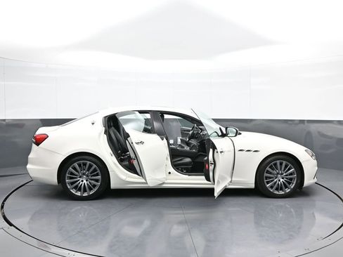 Used 2022 Maserati Ghibli Modena image 43