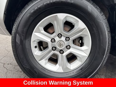 Used 2023 Toyota 4Runner SR5 Premium image 10