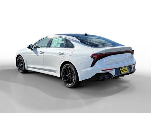 New 2026 Kia K5 GT-Line image 3