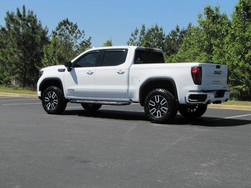 Used 2023 GMC Sierra 1500 AT4 w/ Technology Package image 7