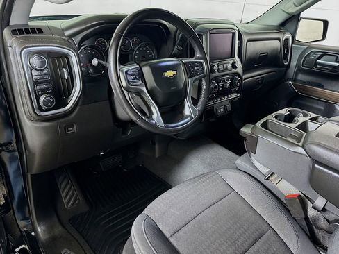 Used 2022 Chevrolet Silverado 1500 LT AWD/4WD image 7