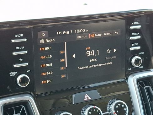Used 2023 Kia Sorento LX AWD/4WD image 17