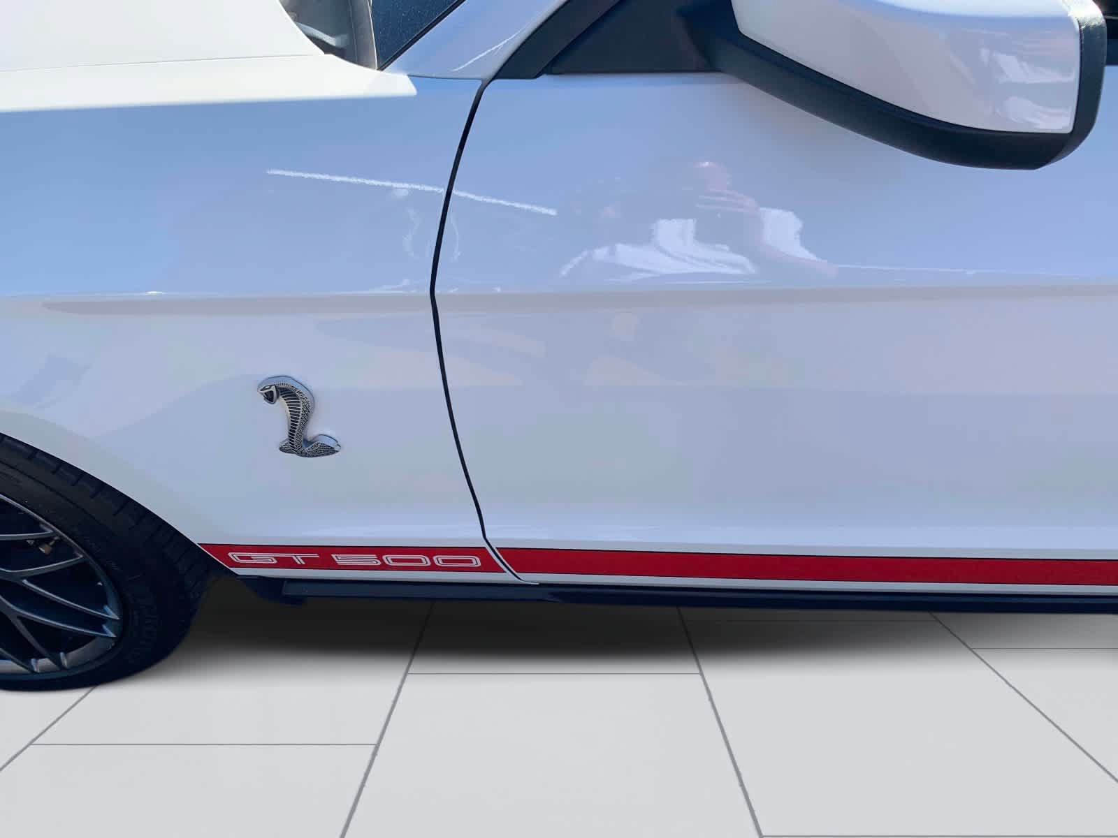 Used 2011 Ford Mustang Shelby GT500 w/ SVT Performance Pkg RWD image 13