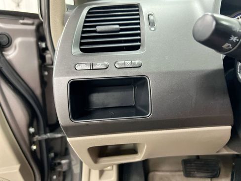 Used 2011 Honda Civic LX image 17