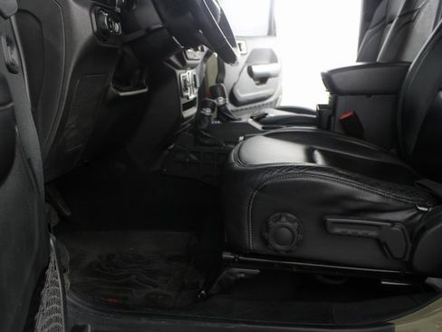 Used 2020 Jeep Gladiator Sport w/ Quick Order Package 24S image 15