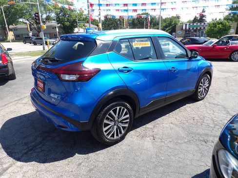 Used 2021 Nissan Kicks SV FWD image 5