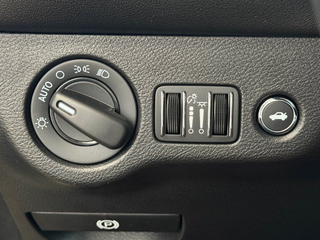 Used 2020 Dodge Challenger R/T Scat Pack RWD image 7