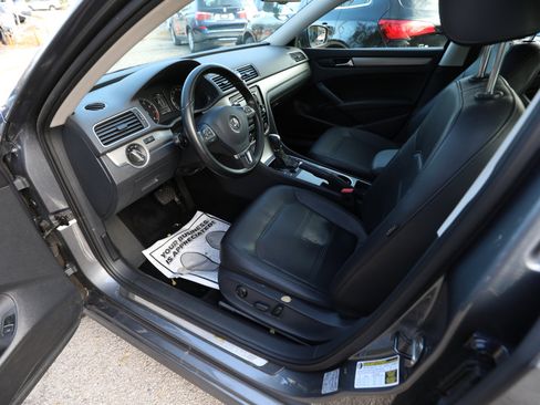 Used 2014 Volkswagen Passat 1.8T SE image 15