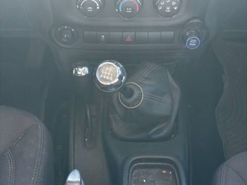 Used 2013 Jeep Wrangler Sport AWD/4WD image 13