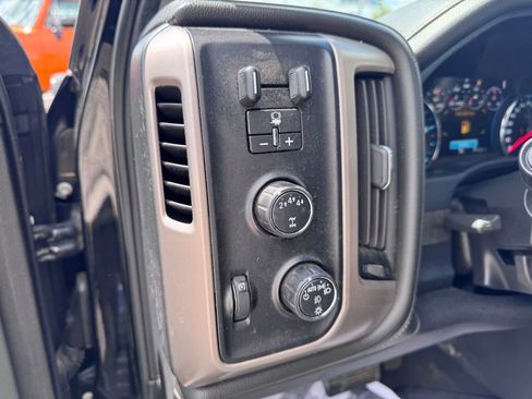 Used 2019 GMC Sierra 3500 Denali w/ Duramax Plus Package AWD/4WD image 16