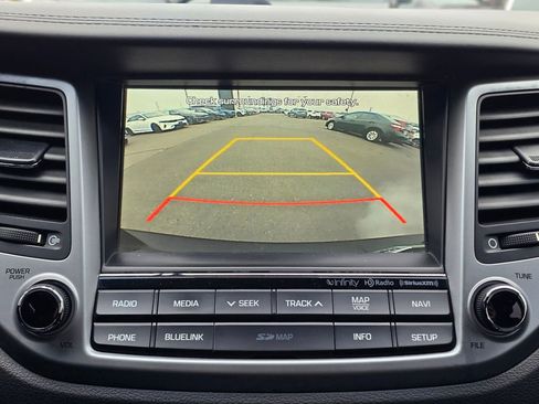 Used 2017 Hyundai Tucson SE Plus w/ Cargo Package image 30