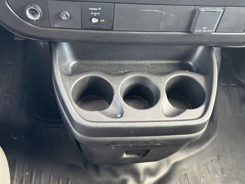 Used 2023 GMC Savana 2500 w/ Driver Convenience Package image 11