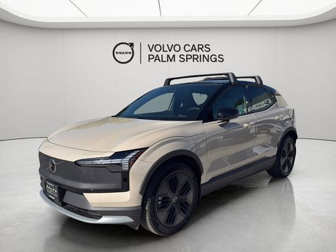 New 2026 Volvo EX30 Cross Country Ultra w/ Protection Package image 4