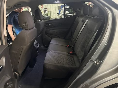 Used 2024 Chevrolet Equinox LT AWD/4WD image 27