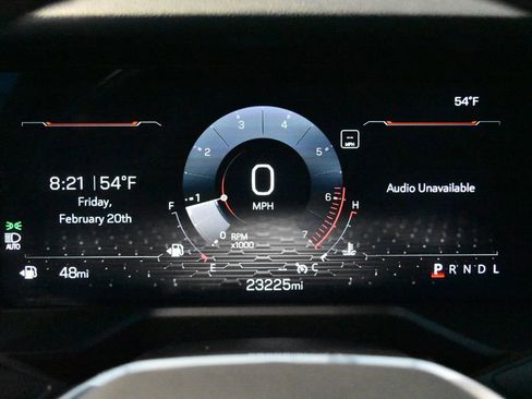 Used 2025 GMC Acadia Elevation image 16