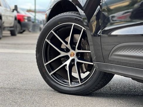 Used 2023 Porsche Macan Turbo AWD/4WD image 12