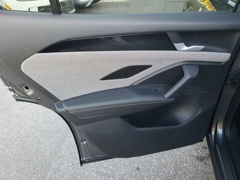 New 2026 Volkswagen Tiguan S image 8